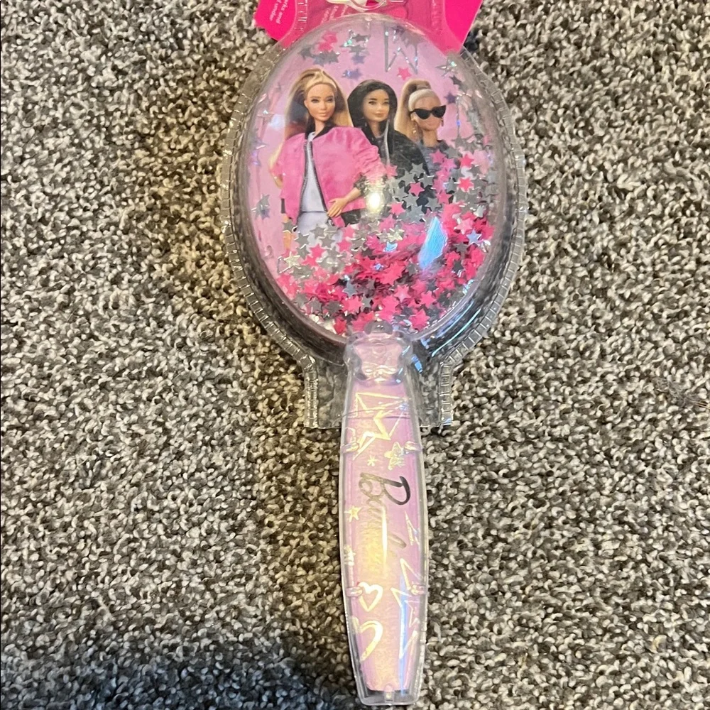BNWT Girl’s Barbie Star Confetti Hairbrush!